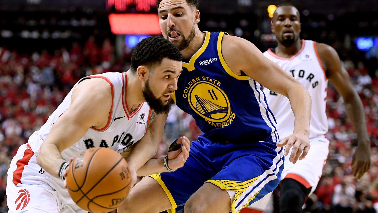 Thompson questionable for Game 3, Looney out indefinitely